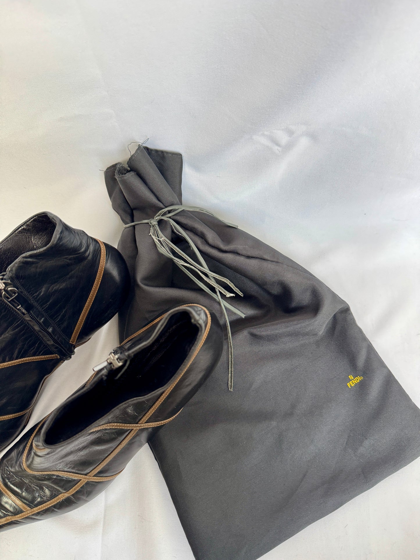 Fendi Pointed Kitten-Heel Ankle Boots w/ Contrast Piping — Black/Taupe, Dust Bag