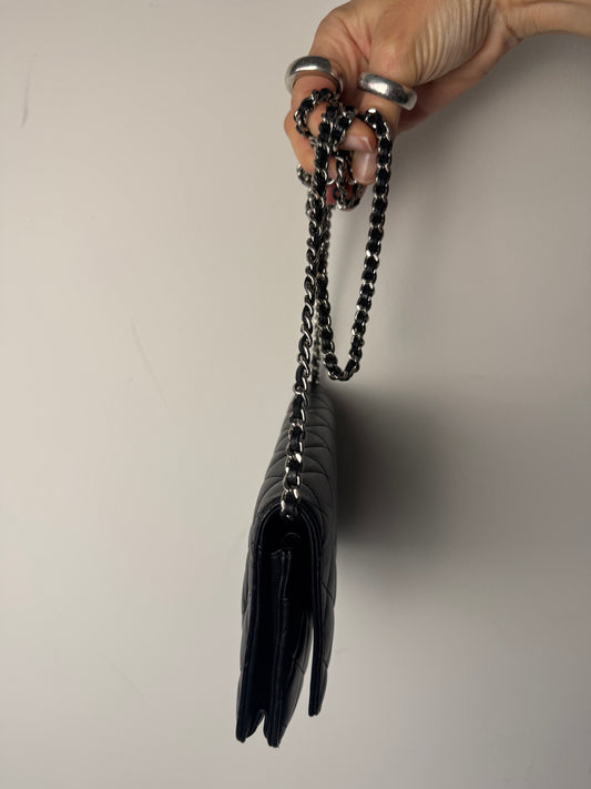 Chanel Classic Wallet On Chain