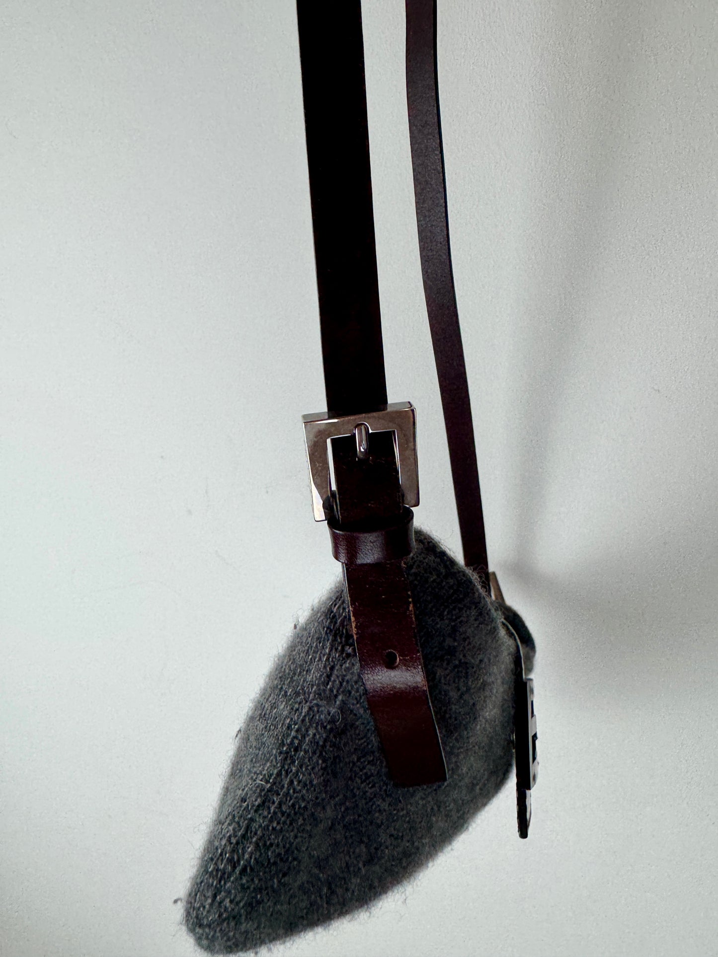 Fendi Wool Knit Baguette Bag - Late 90's early 2000s