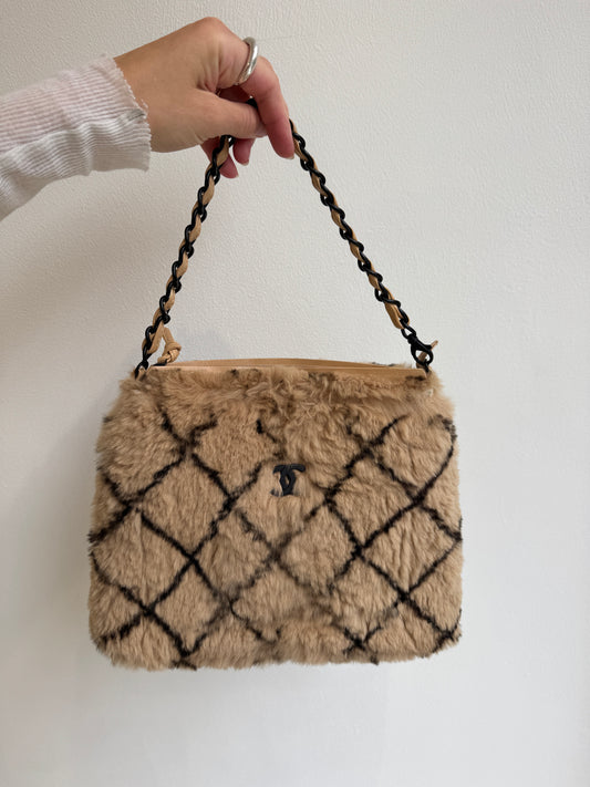 Chanel Matelasse Lapin (Rabbit) Fur Chain Shoulder Bag 2001-2002