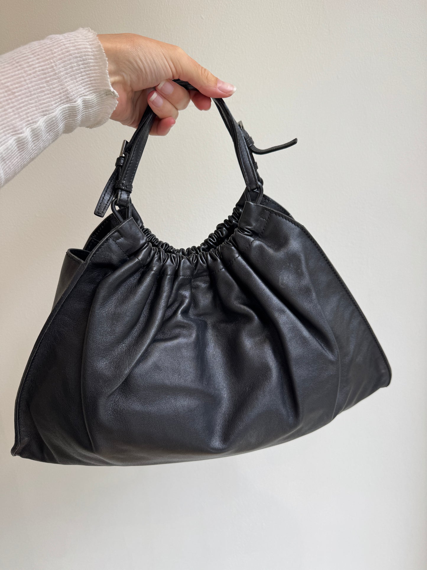 Gucci Ruched Leather Wave Hobo Bag