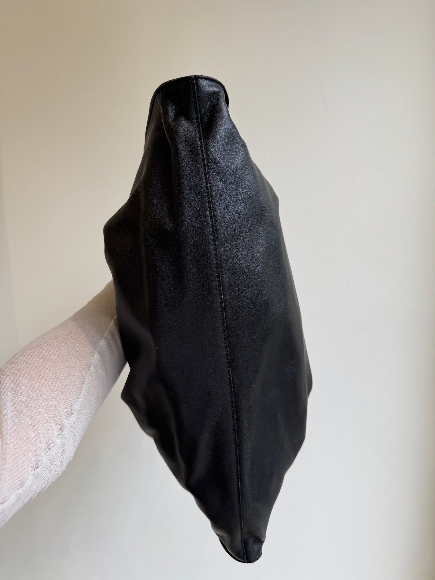 Gucci Ruched Leather Wave Hobo Bag