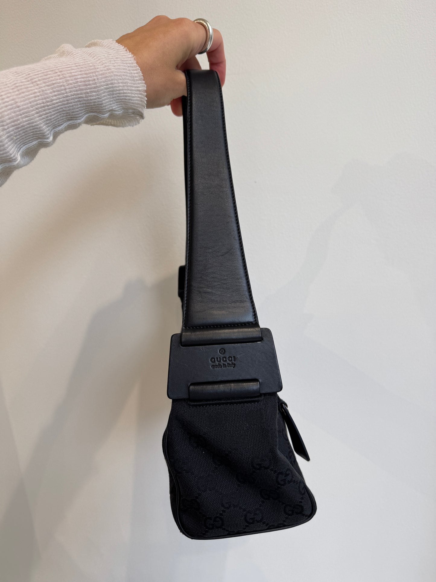 Gucci Black GG Canvas Baguette Bag - 1990s to early 2000s