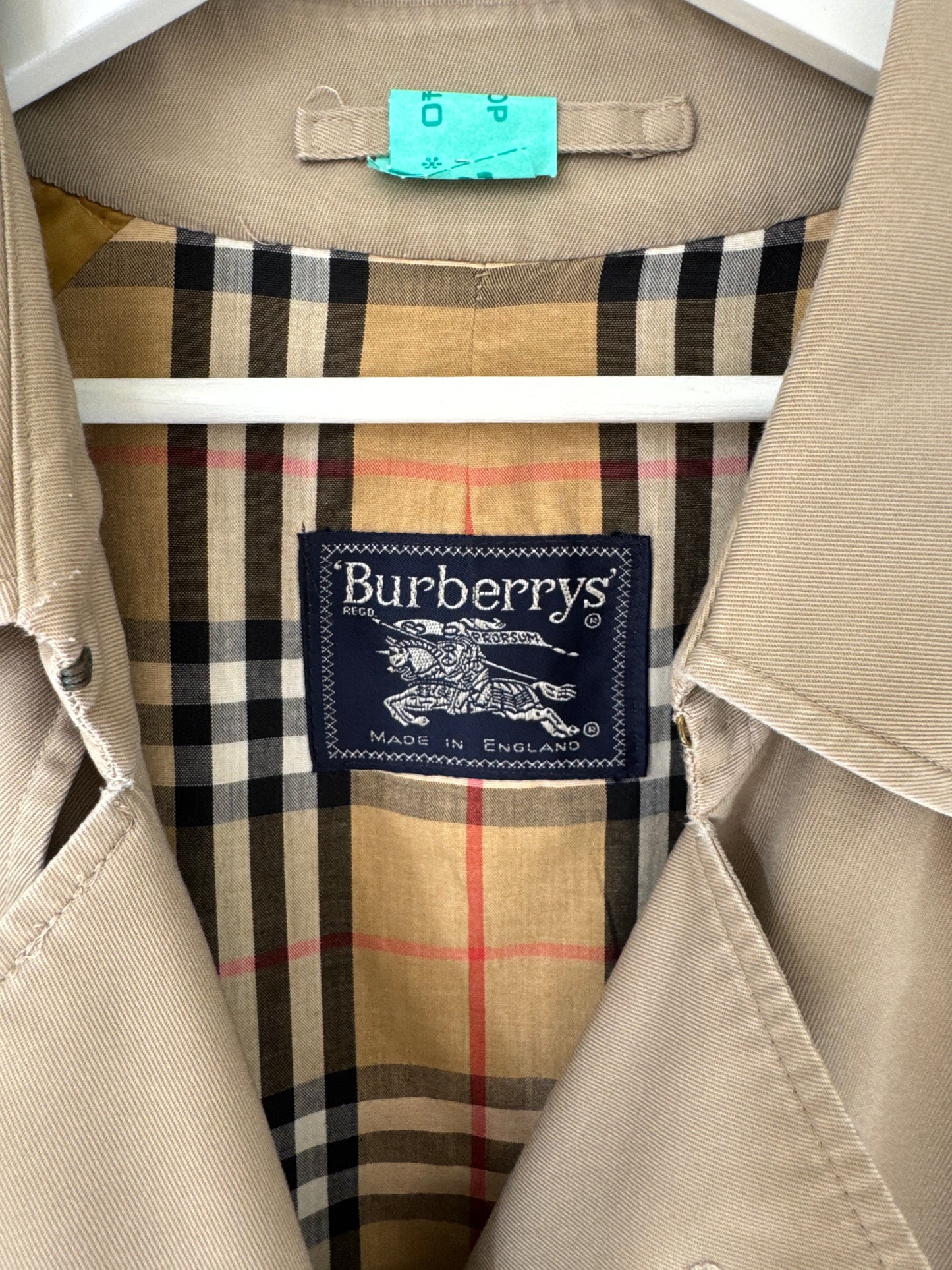 Burberrys Heritage Cotton Trench Coat