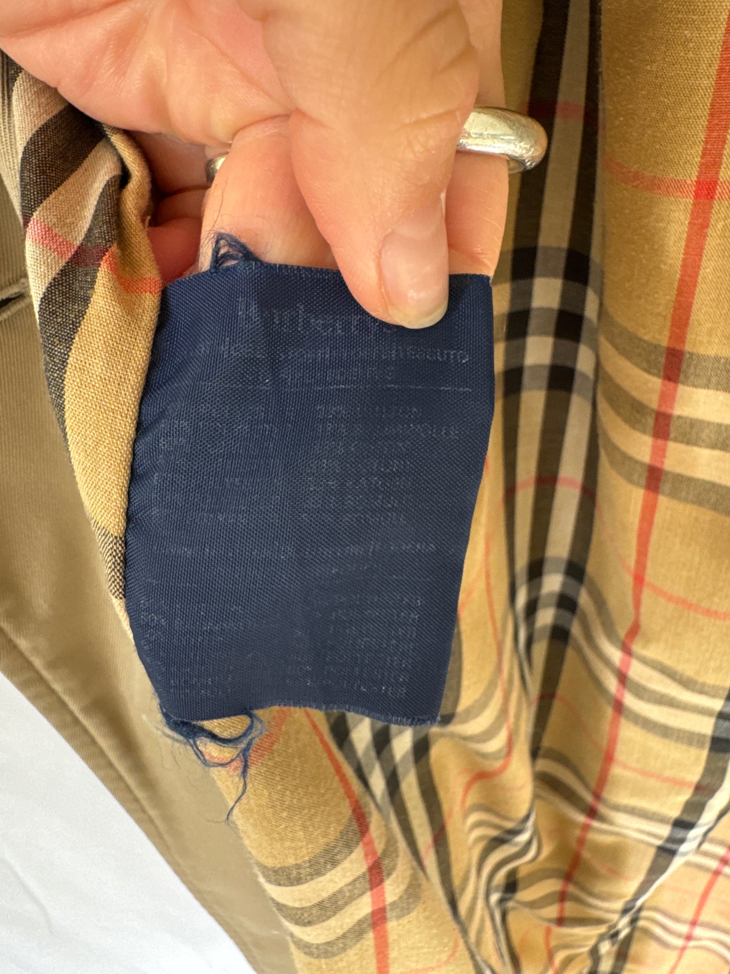 Burberrys Heritage Cotton Trench Coat