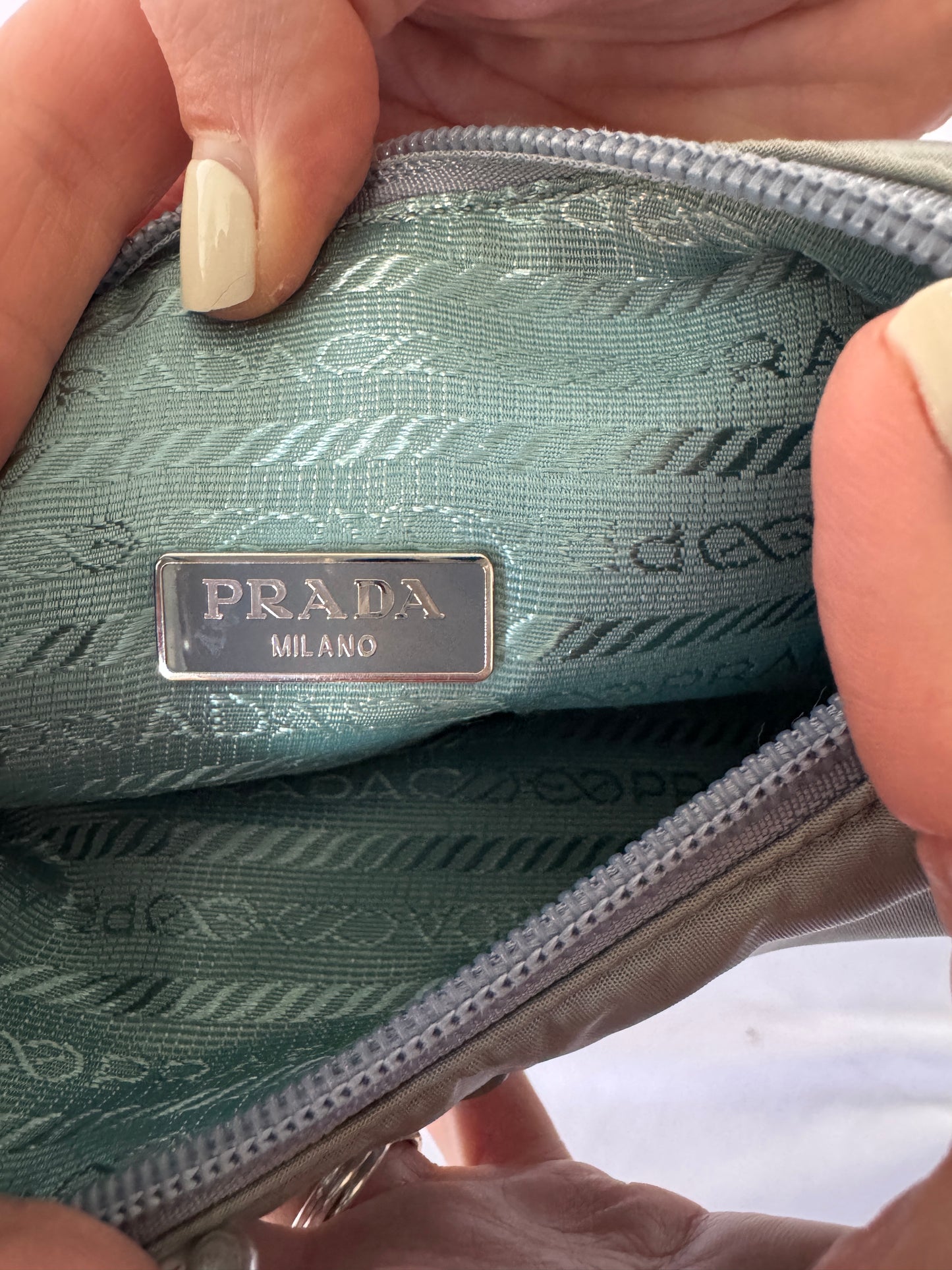 Prada Re-Edition 2000 Shoulder Bag