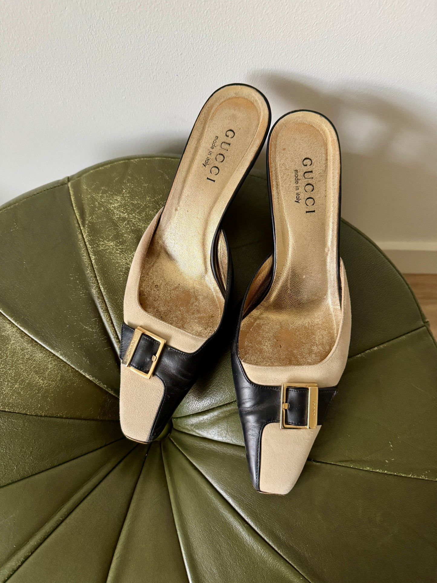 Gucci Two-Tone Buckle Mules — Late 1990s / Early 2000s - Size 38.5