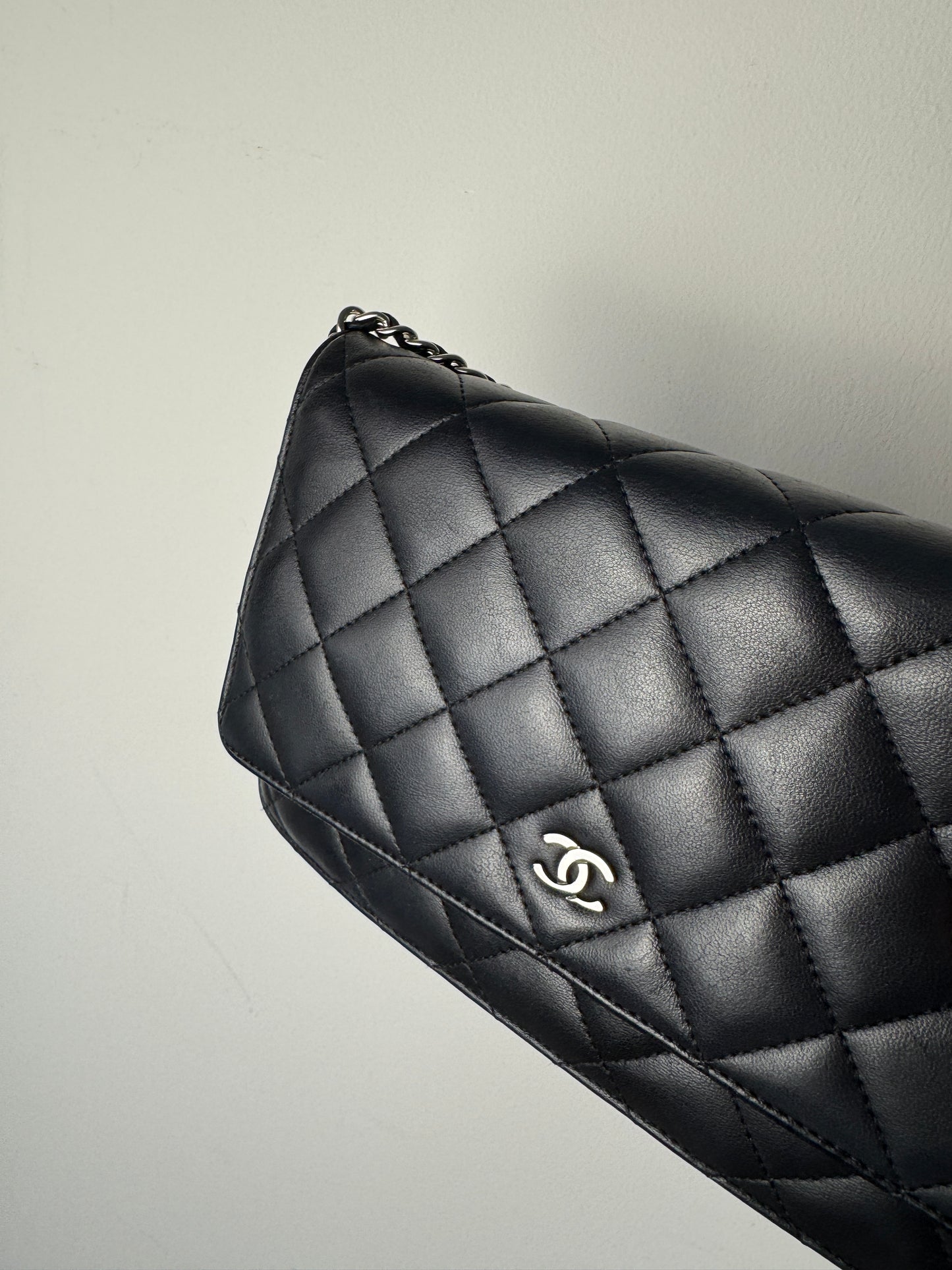 Chanel Classic Wallet On Chain