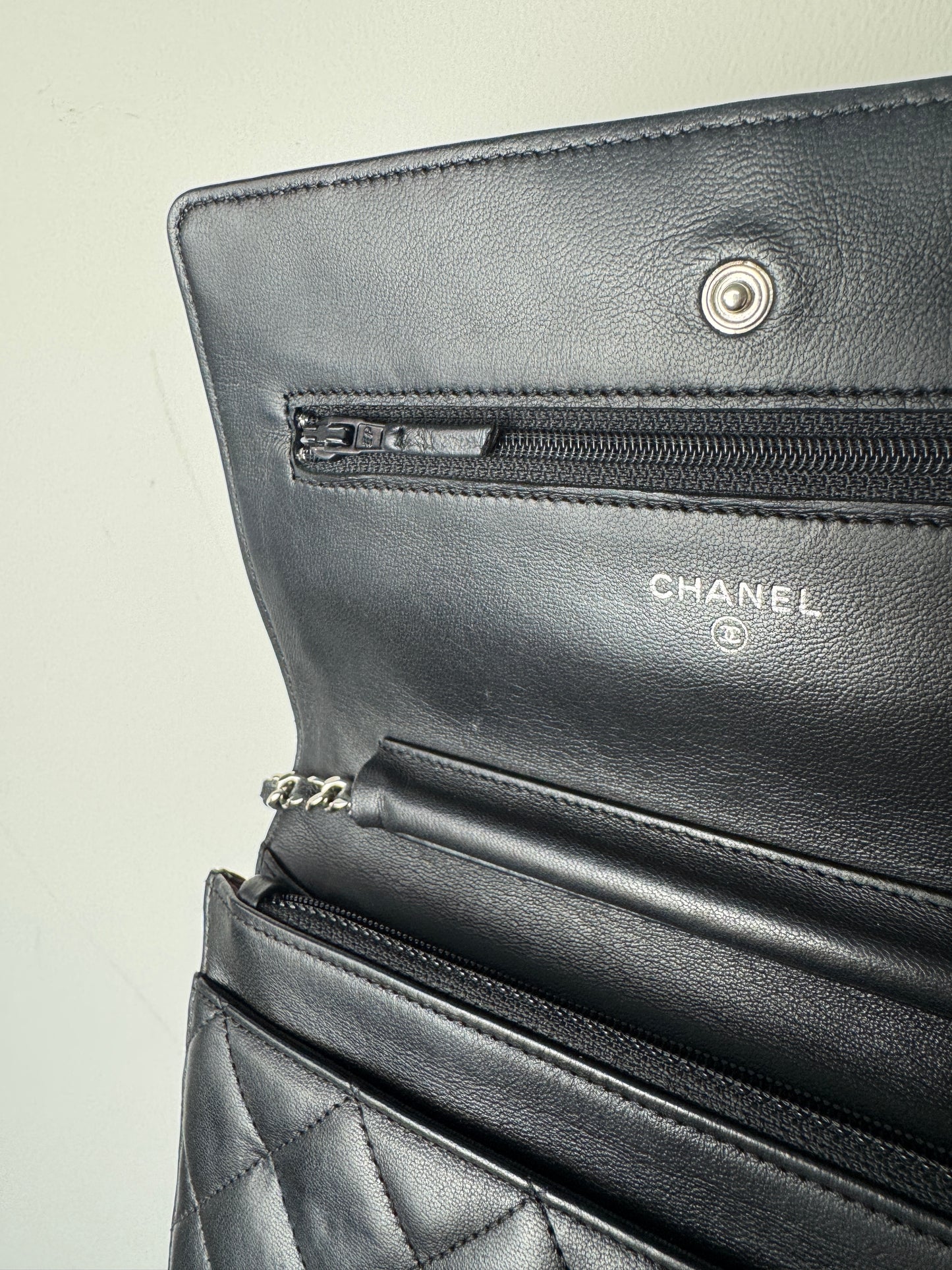 Chanel Classic Wallet On Chain
