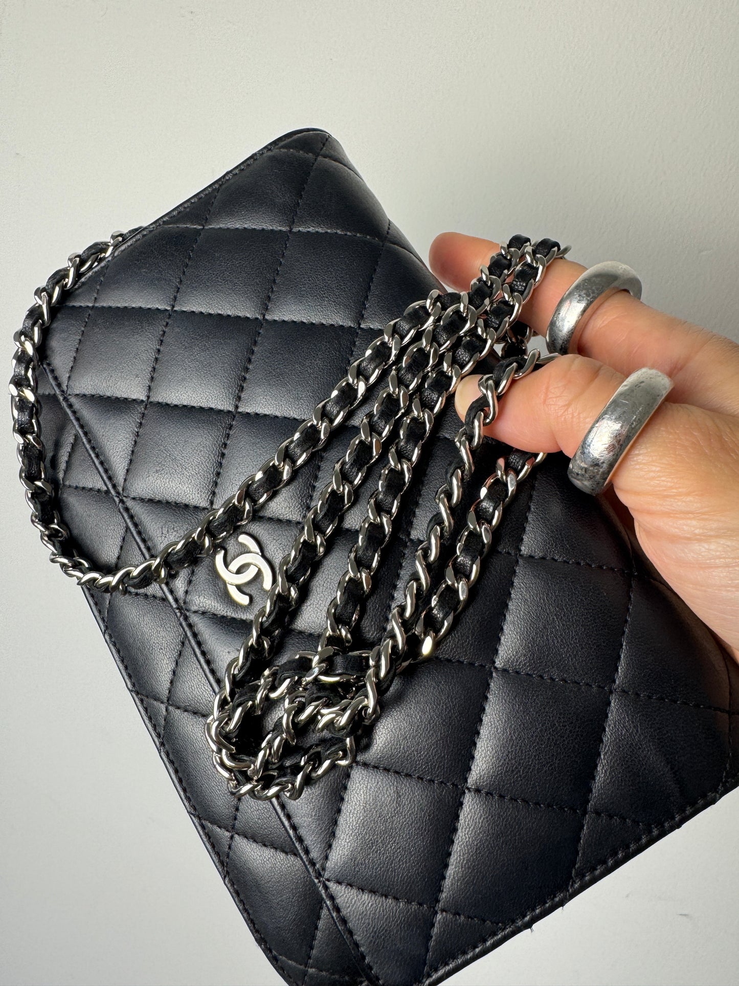 Chanel Classic Wallet On Chain