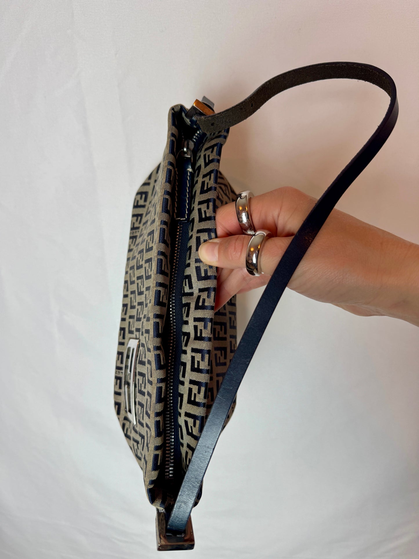 Fendi Mamma Zucchino Pochette bag Navy and Beige — Early 2000s